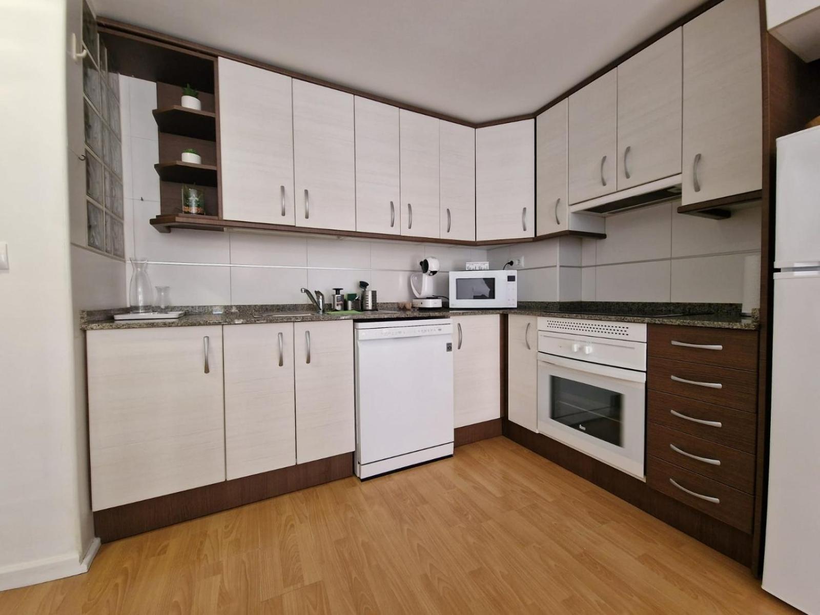 Vista Corazon Apartment เบนิดอร์ม ภายนอก รูปภาพ
